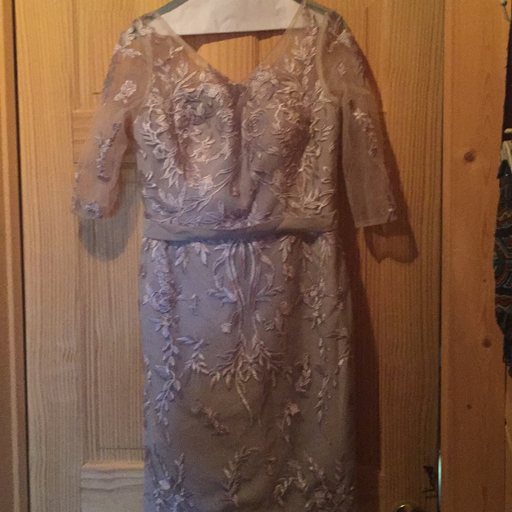 JJ’s House Taupe Lace Dress
